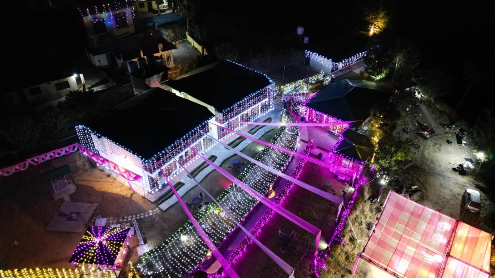 Pragati Resort & Restaurant- Eden Of Kumaon Bhowali エクステリア 写真