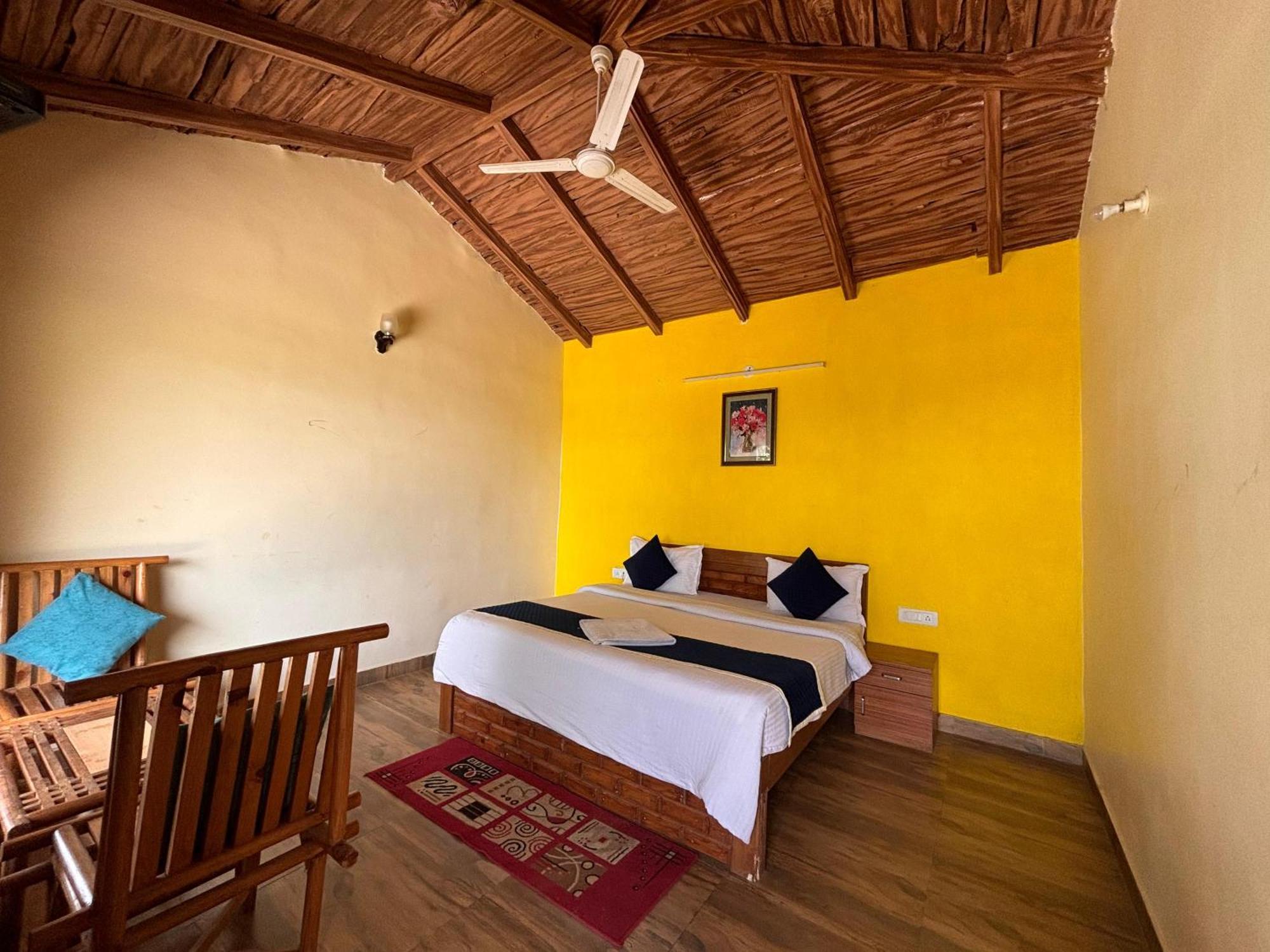 Pragati Resort & Restaurant- Eden Of Kumaon Bhowali エクステリア 写真